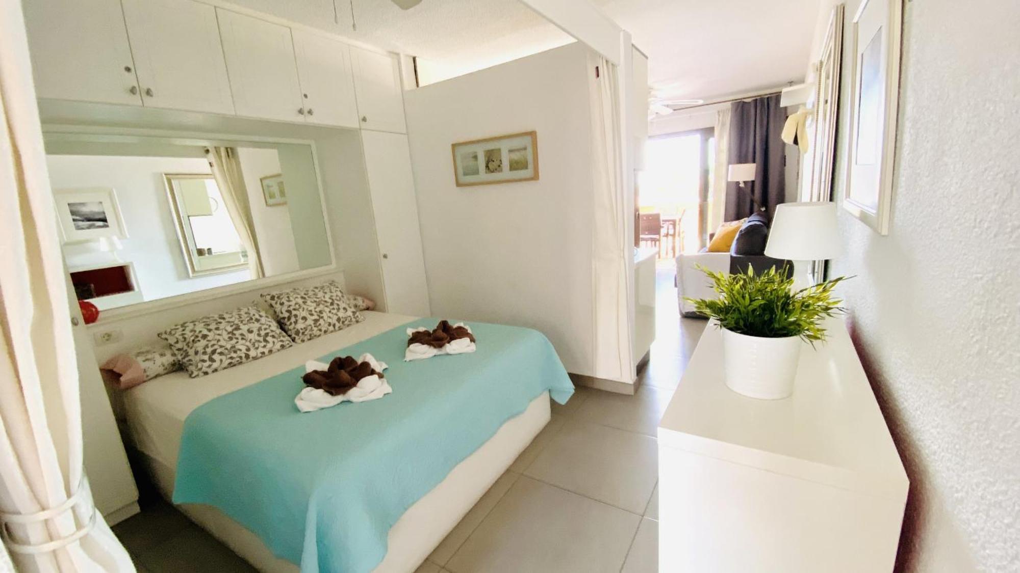 Apartment Royal Garden Sea Views By Deihu Experiences *