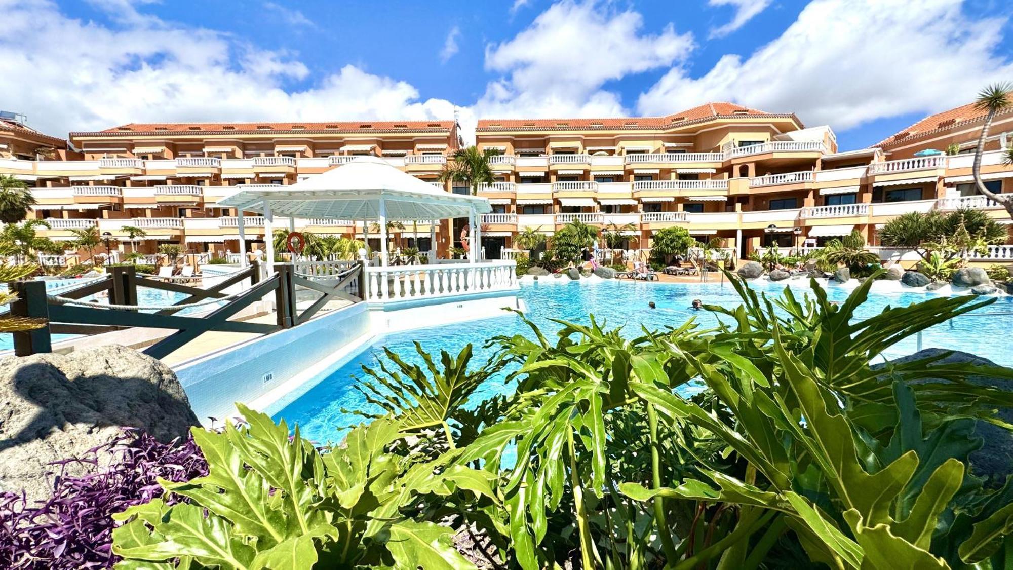 Royal Garden Sea Views By Deihu Experiences Apartment